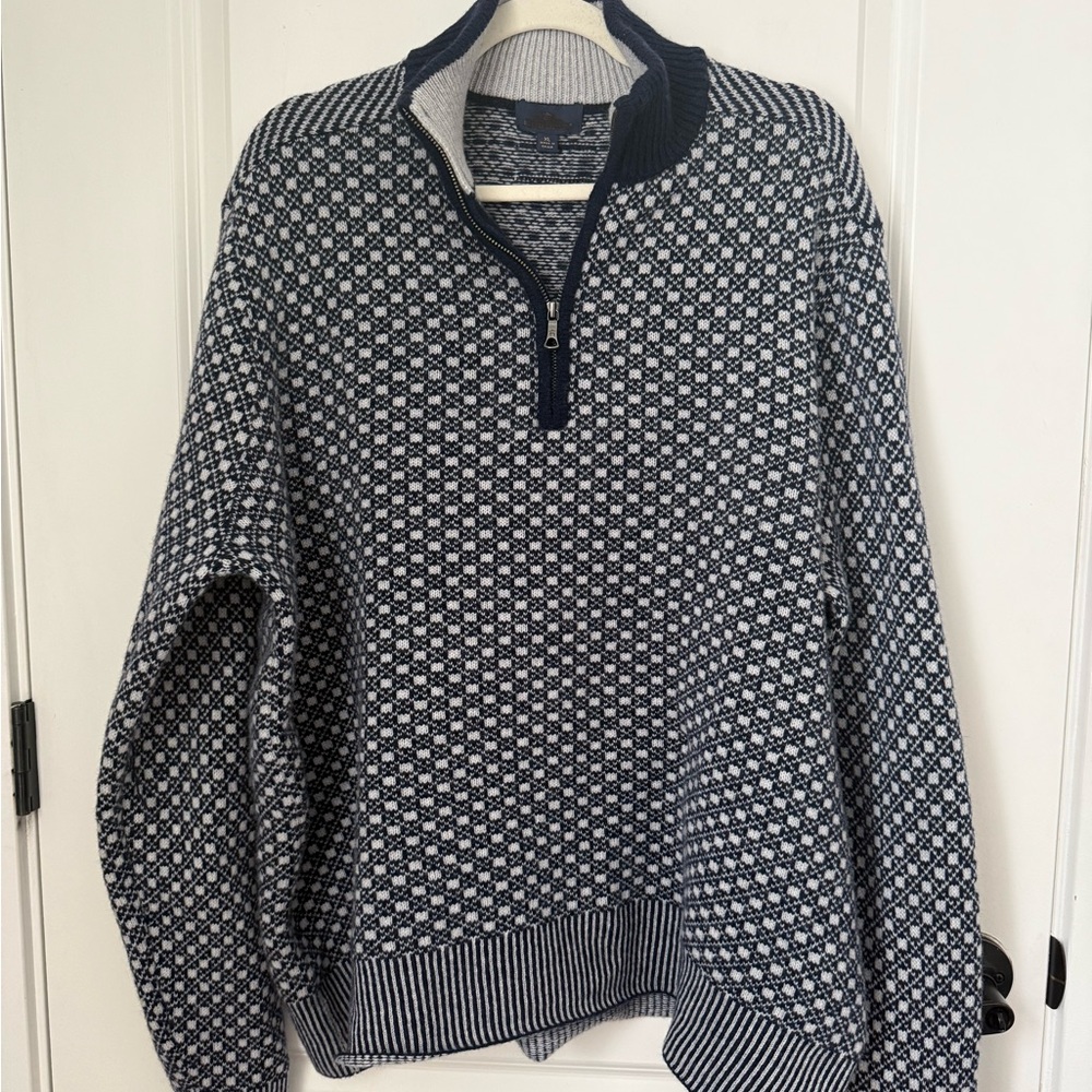 Brooks Brothers Navy and Cream Patterned Sweater